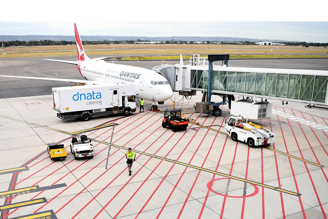 Qantas’s Last Flight Almost Departed Santiago Illegally: Union Leader