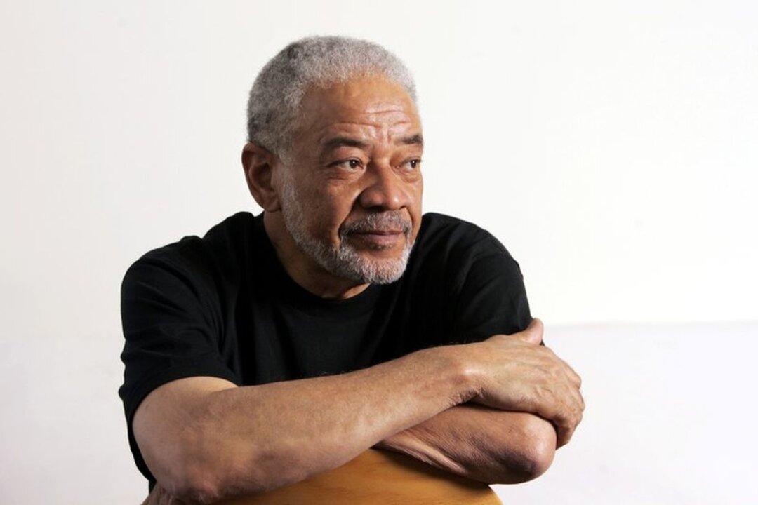 ‘Lean on Me’ Singer Bill Withers Dies at Age 81 of Heart Complications