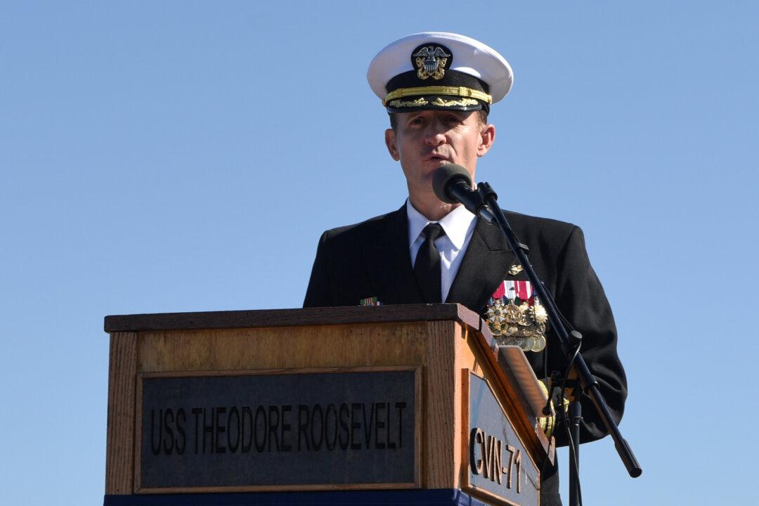 Navy Probe to Decide Future of Fired US Carrier Commander