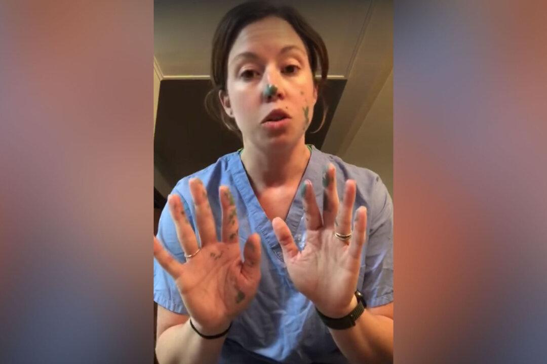 This Nurse Demonstrates Just How Fast Germs Spread Even If You’re Wearing Gloves