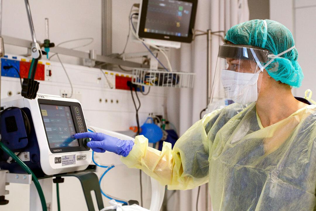 90-Year-Old Woman Dies From CCP Virus After Deferring Ventilator to Younger Patients