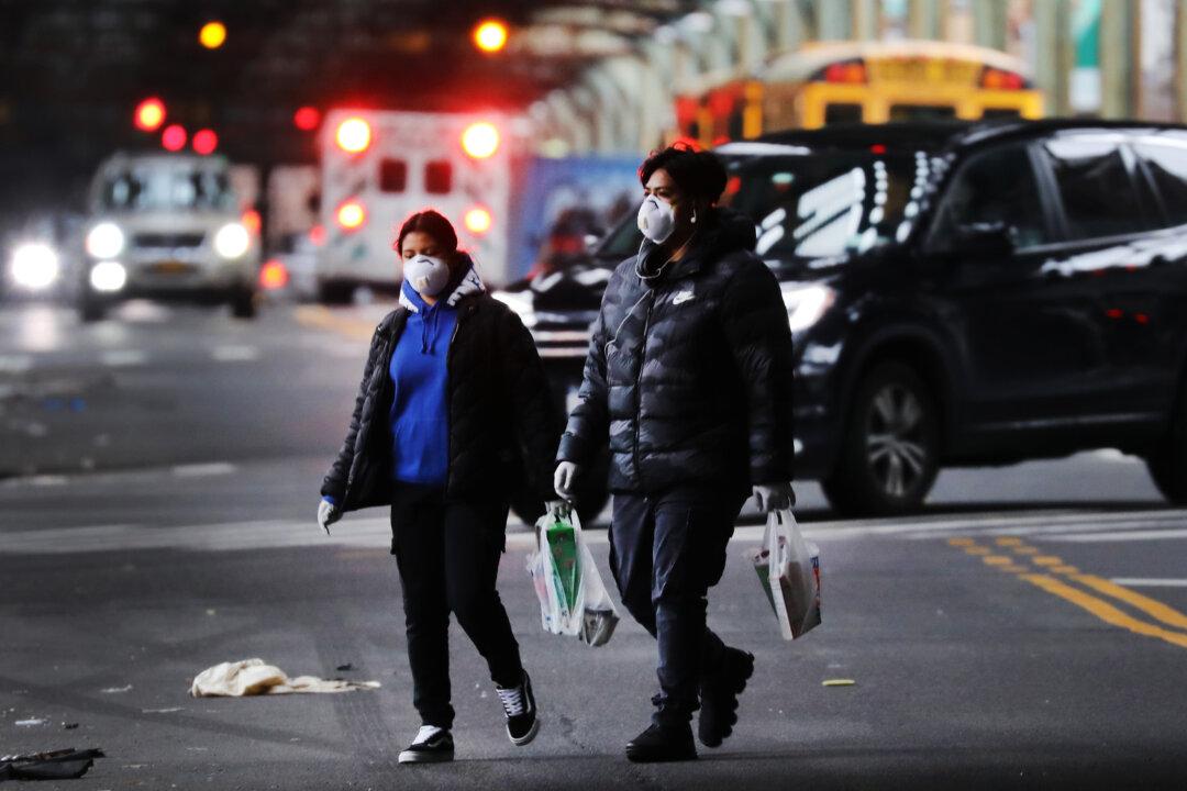 Why Federal Officials Are Finally Recommending People Wear Masks