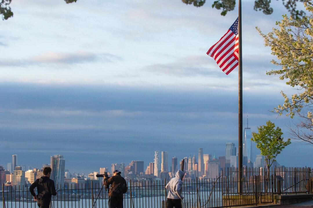 NY’s Cuomo: Hospital Figures Suggest Pandemic Curve Is Flattening in State