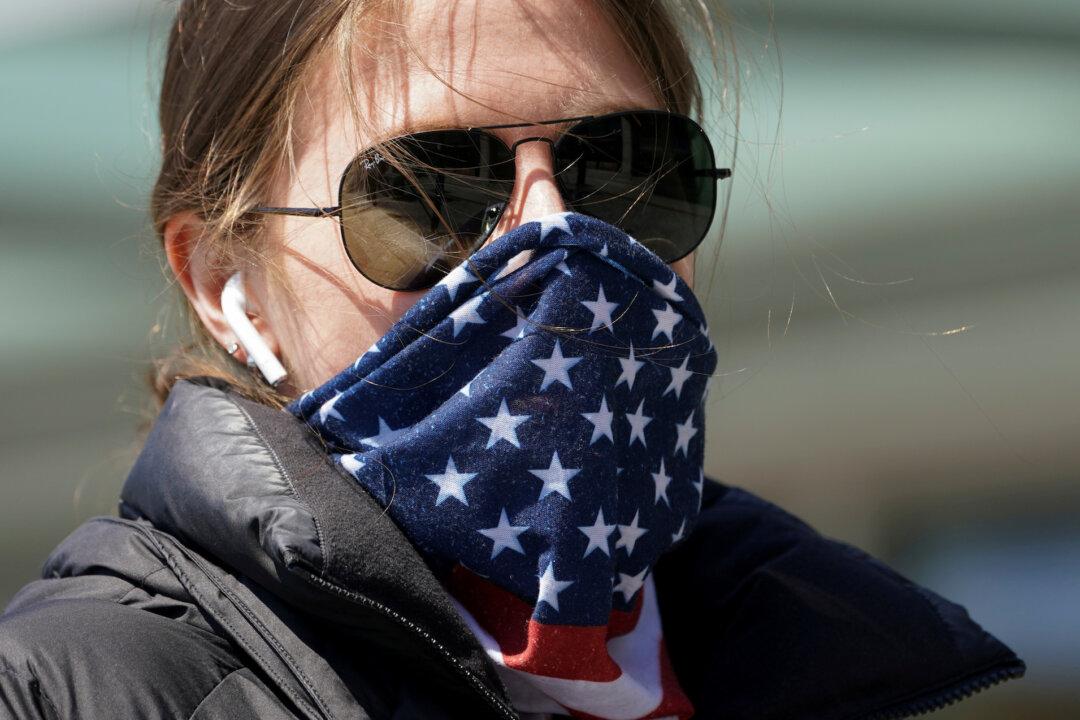 Data Doesn’t Support Cloth Masks Reduce COVID-19 Risks: Nurse