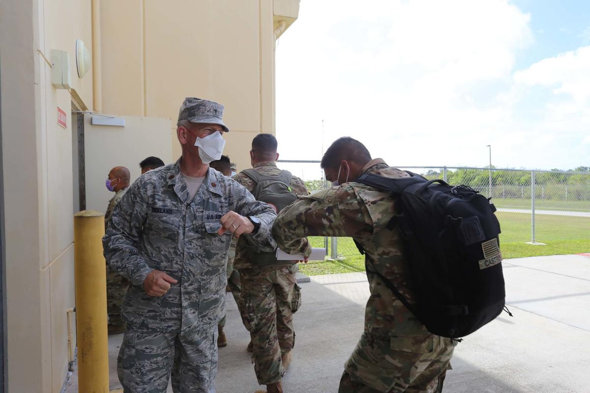 Pentagon Issues New Policy on Makeshift Face Coverings