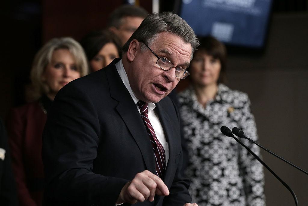 US and UK Politicians Call Out China for Role in Causing Pandemic