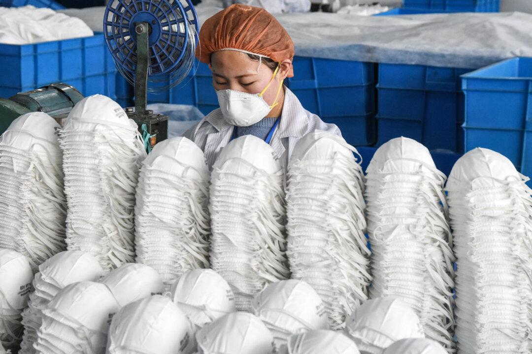 Many Mask Factories in China Don’t Meet Sanitation, Quality Standards: Chinese Broker