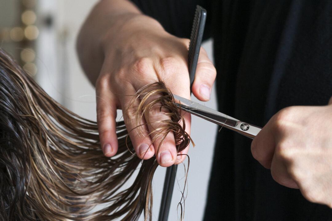 Woman Gets Stunning Beauty Transformation From ‘The Makeover Guy’ After Grueling 3-Year Project