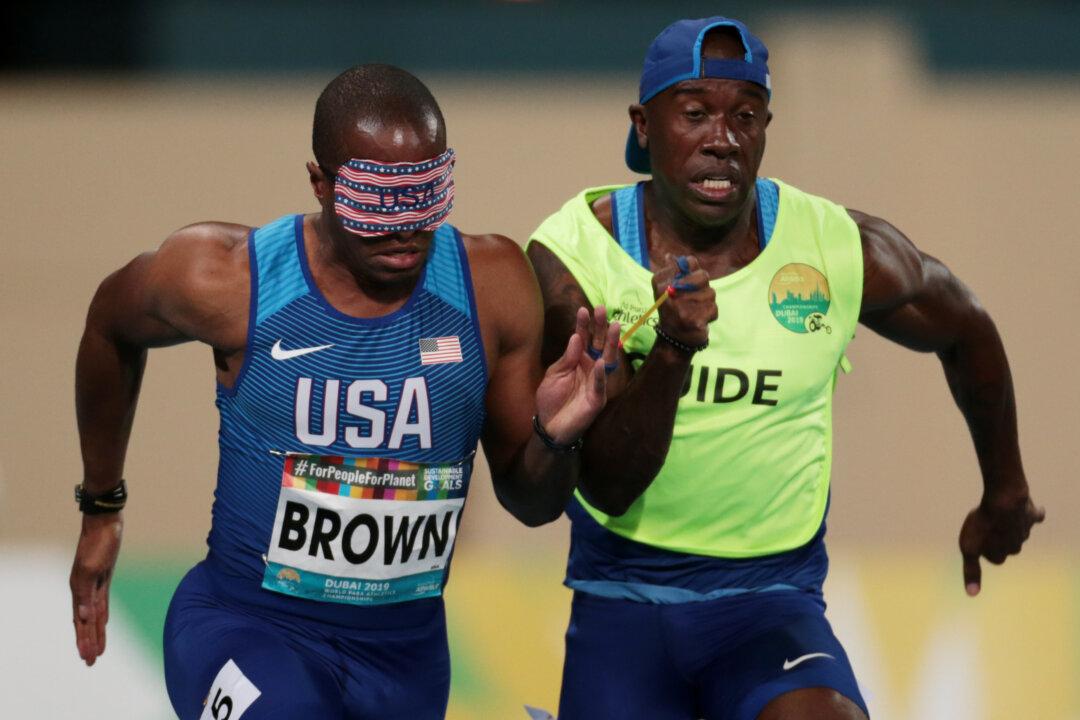 World’s Fastest Blind Man Adjusts Training in COVID-19 Crisis