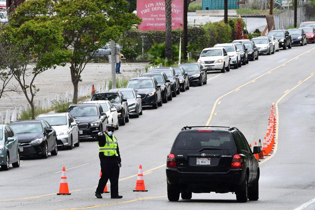 Louisville Doctor Charged With Strangulation After Fighting Teens Over Social Distancing