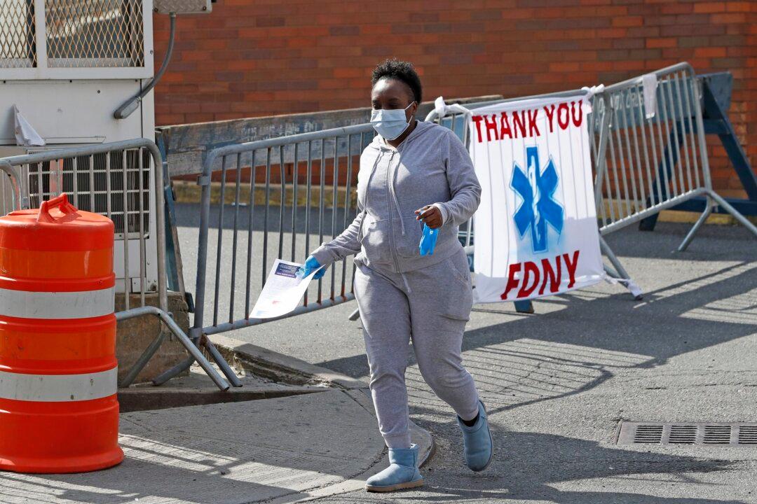 Arizona Orders Travelers From New York, New Jersey and Connecticut to Quarantine