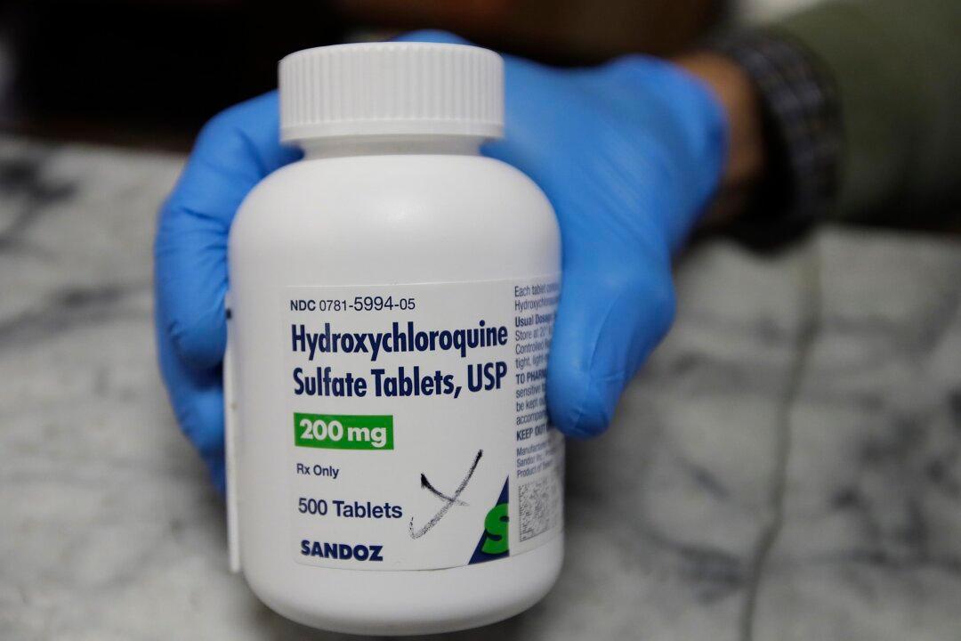 Early Data Suggests People Taking Hydroxychloroquine, Other Autoimmune Drugs Still Susceptible to COVID-19