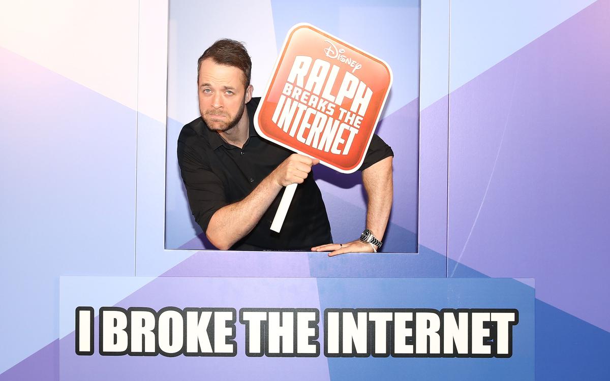 Comedian Hamish Blake’s Stunt Zooms in on Critical Cybersecurity Threat