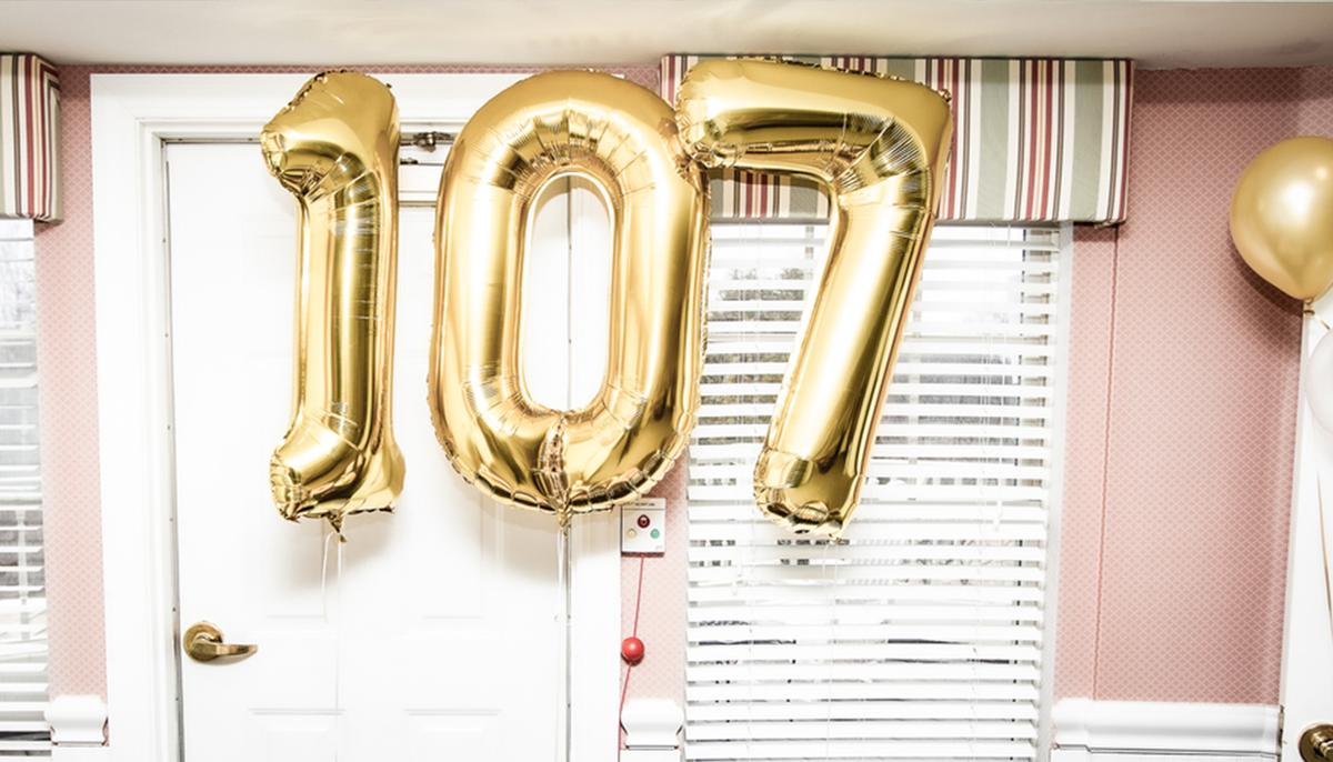 WWII Hero Celebrates 107th Birthday at Care Home Without Family Due to CCP Virus Lockdown