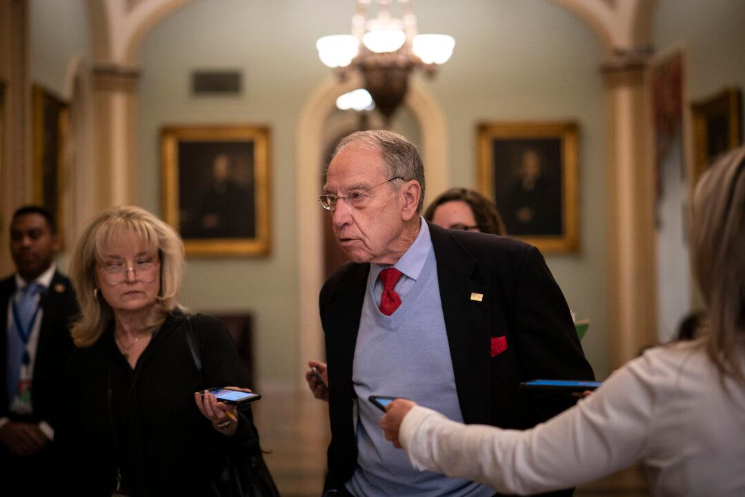 Grassley: Flynn Transcripts Show ‘There Was Nothing Improper’ in Calls With Russian Ambassador