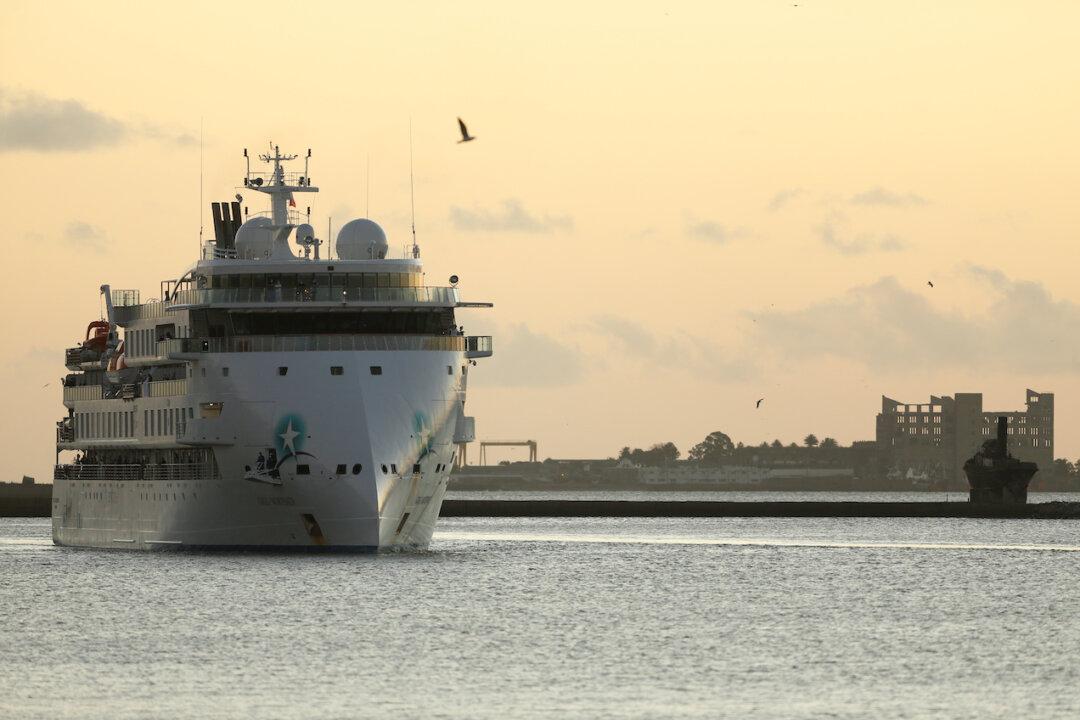 Uruguay Transports Australians, New Zealanders From Virus-Hit Cruise Ship