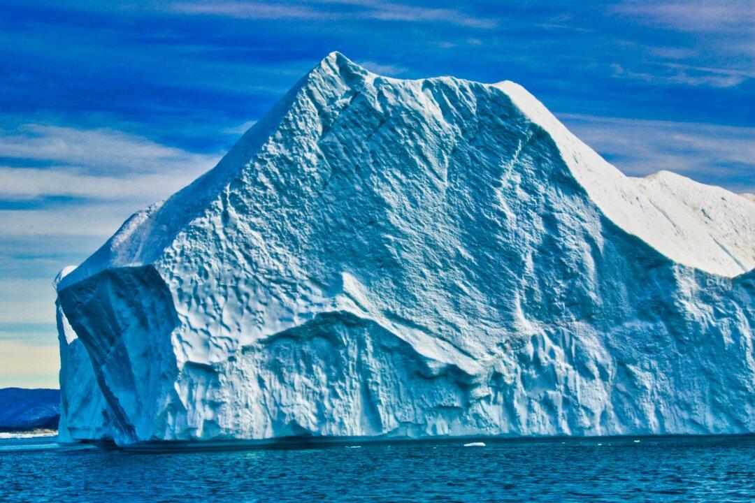 Greenland: Land of Icebergs
