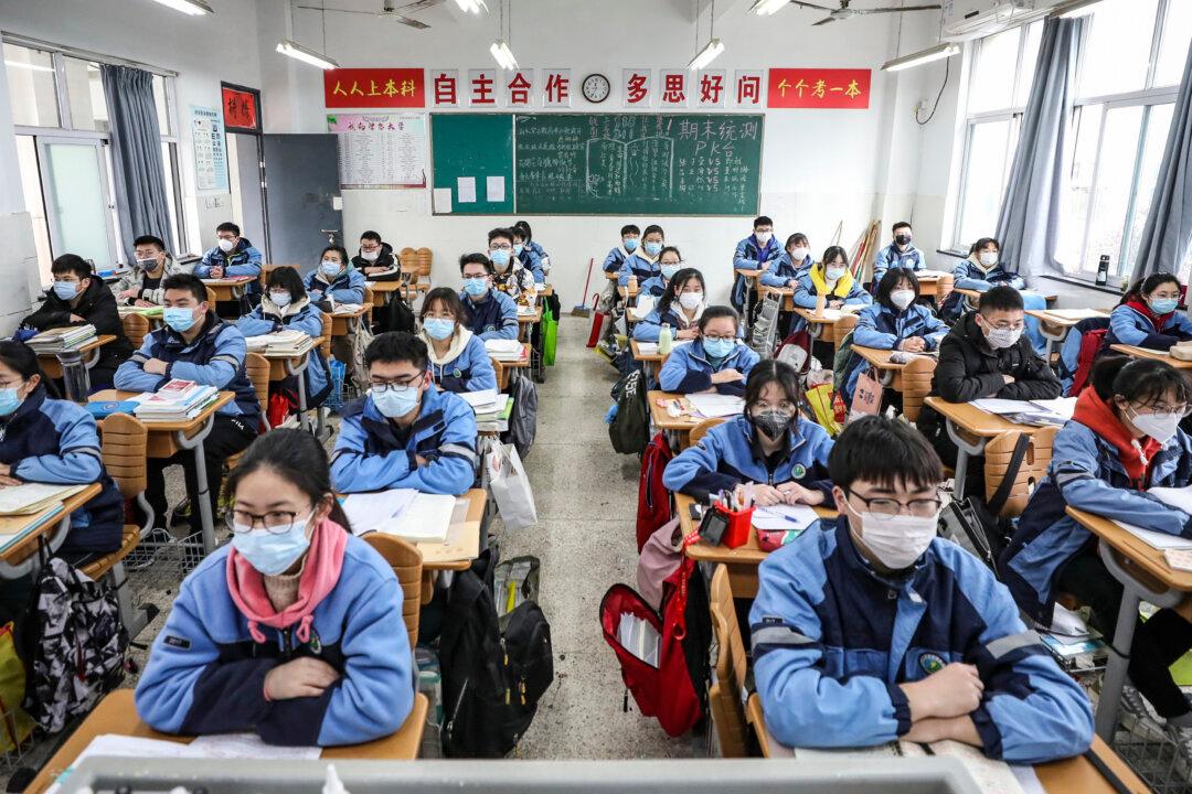 Protests Break Out in Xi’an Over Education Resources