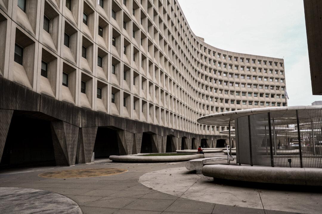 Civil Liberties Group Pushes HUD to Halt Confiscation of Bibles in Public Housing