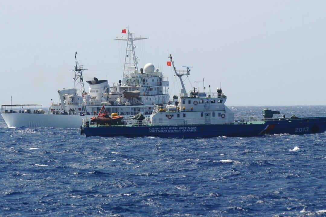 Chinese Ship Seen Moving South Near Malaysia Amid Rising South China Sea Tensions