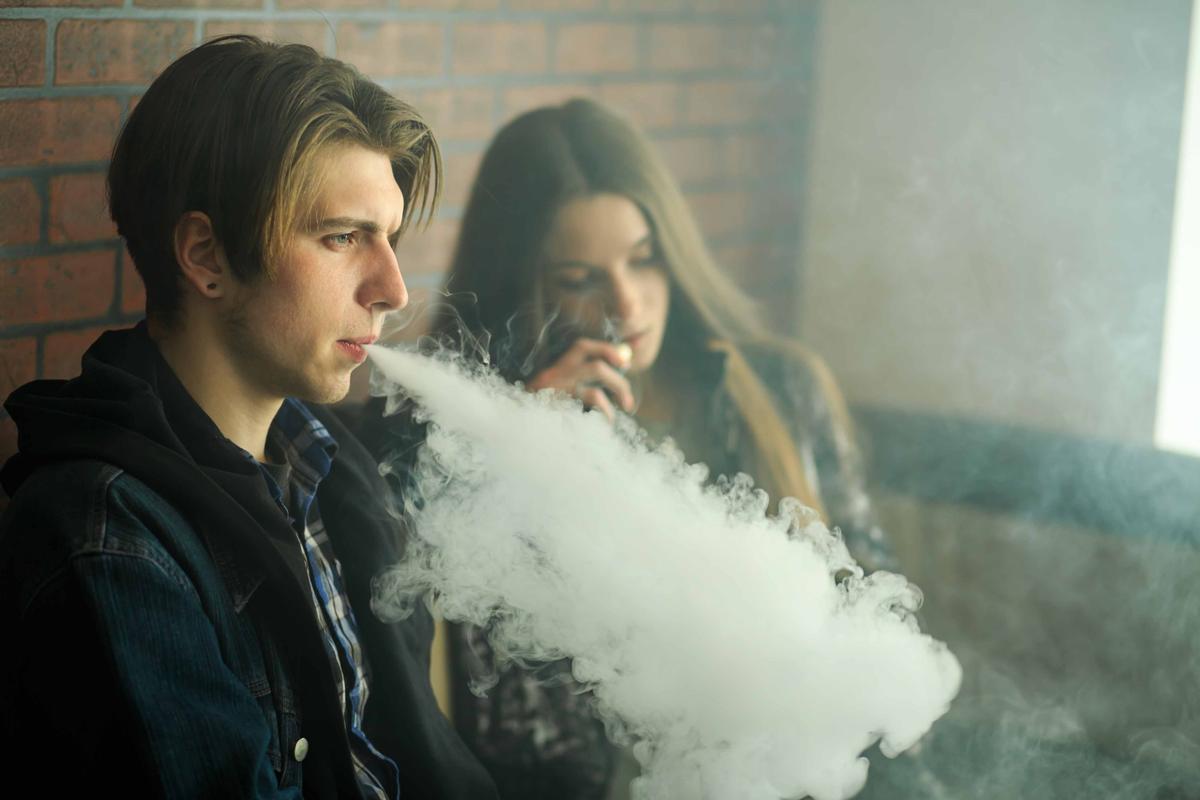 South Australia Pushes for $1.5 Million Penalty for Illegal Vape Sales