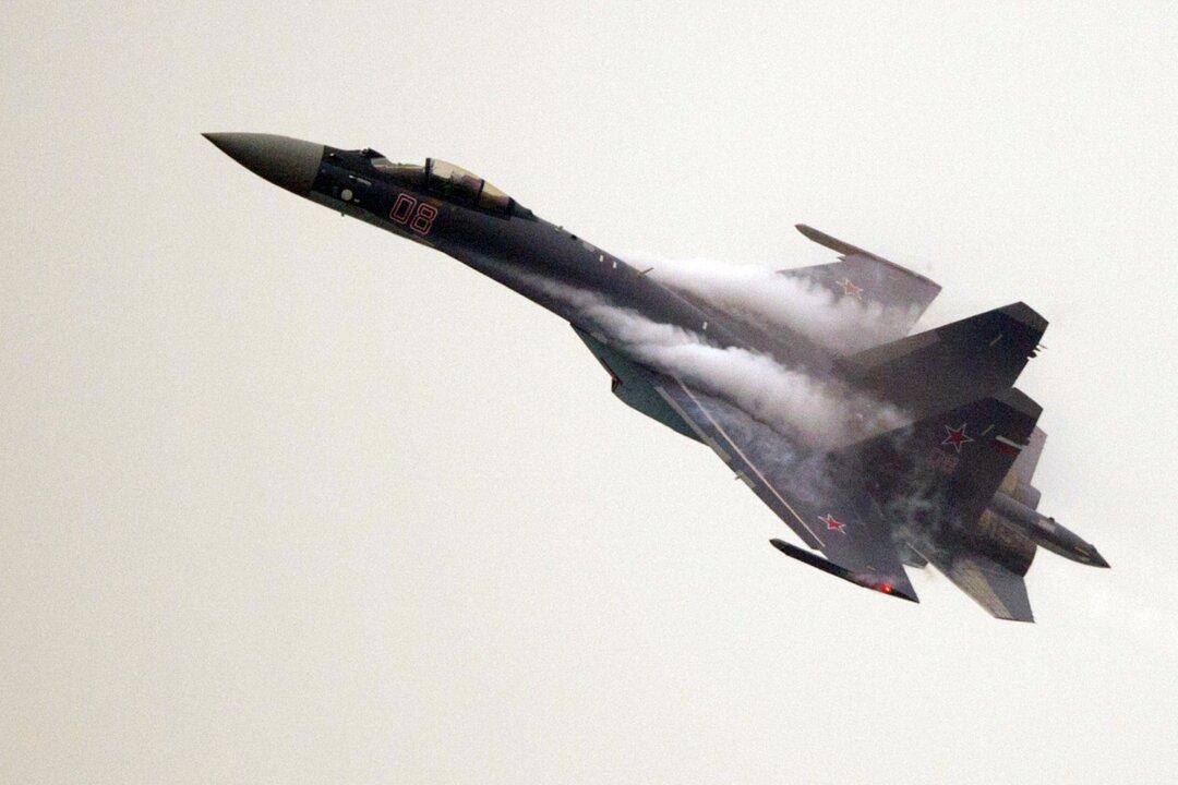 Upside-Down Russian Jet Buzzes US Navy Plane Over Mediterranean