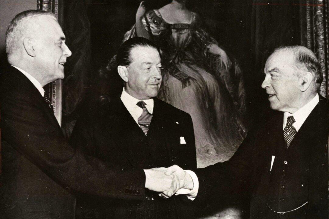 What Would Canadian Foreign Policy Look Like Under Former Liberal PM Louis St. Laurent?