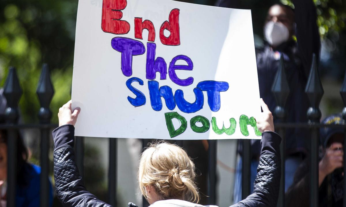 Hundreds in Orange County Protest Orders to Stay at Home