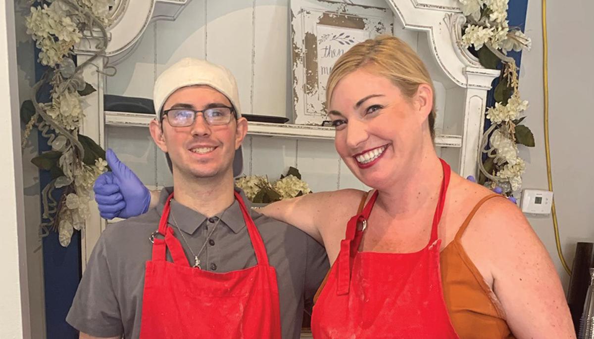 Bullied Pizzeria That Employs Special-Needs Staff Gets a Warm Welcome in New Location