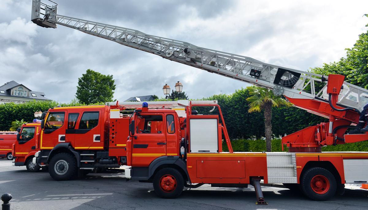 Wisconsin Firefighters Form Giant Heart With Fire Trucks As Tribute to Health Care Workers