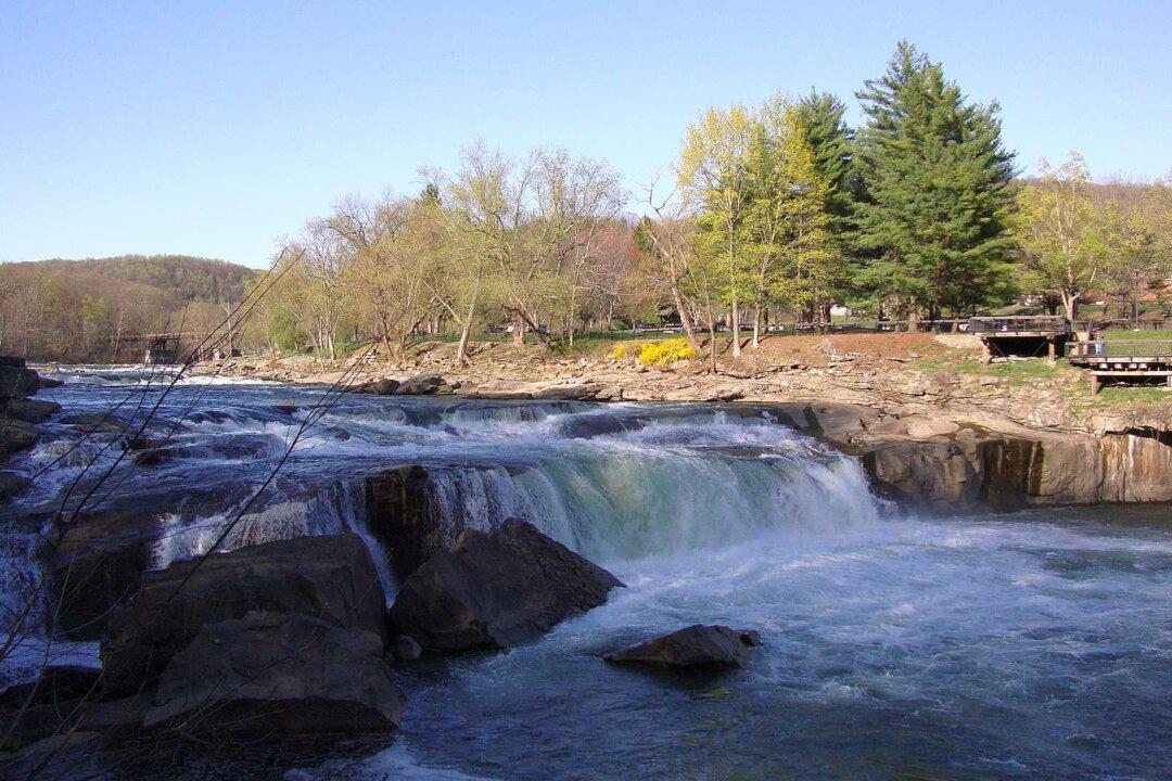 Pennsylvania Gov. Tom Wolf Extends ‘Red Phase’ Stay-At-Home Order