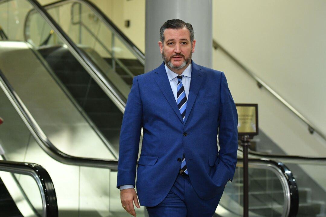 Cruz Urges Development of Domestic Rare Earth Supply Chain, Calls Reliance on China a Risk