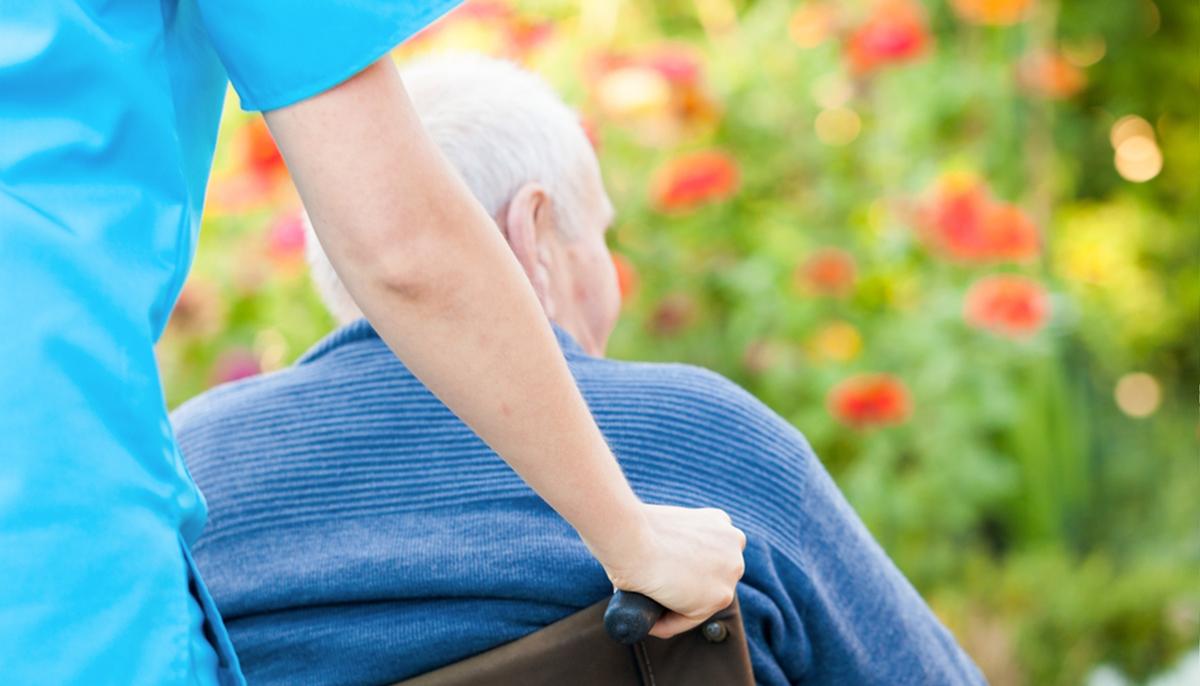 75-Year-Old Scottish Grandfather Beats COVID-19 Despite Having Only One Lung Due to Cancer