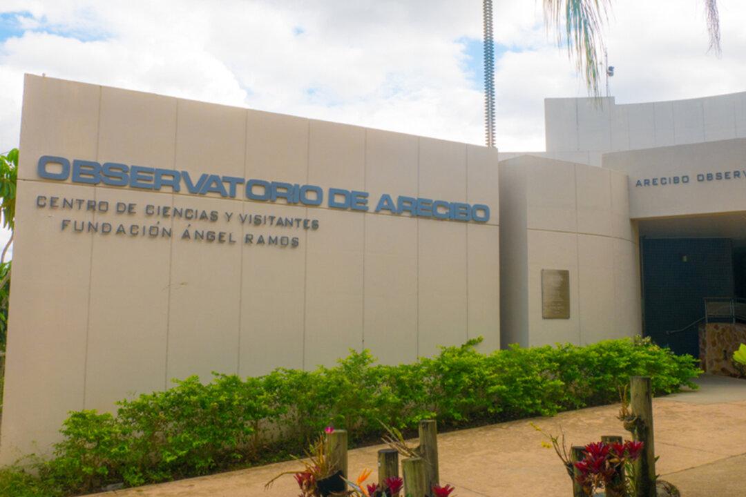 Giant Asteroid That Looks Like ‘Wearing a Face Mask’ to Fly Past Earth on April 29