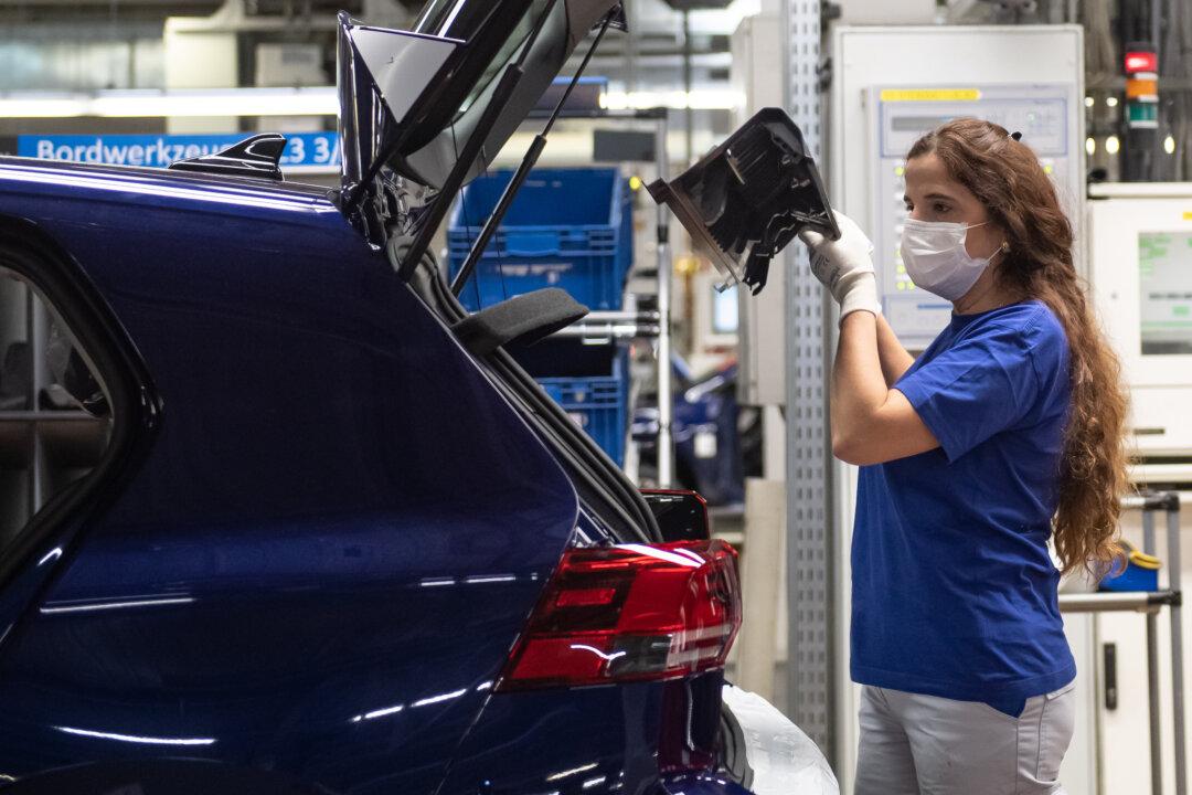 Volkswagen Takes $3 Billion Hit but Still Expects to Make a Profit This Year