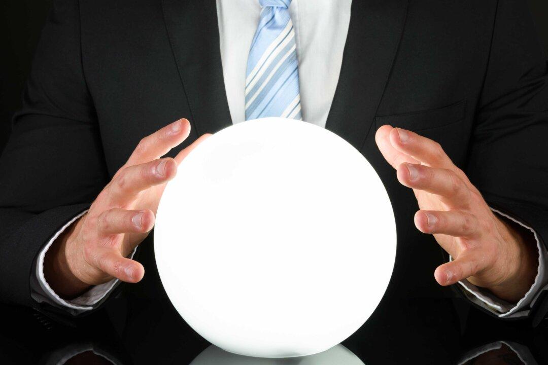 Covid-19: The ‘Experts’ Have No Crystal Ball