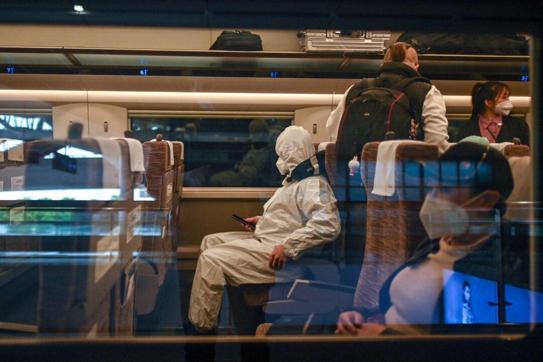 China Knew Virus Was Contagious But Kept Silent for Days: Leaked Documents