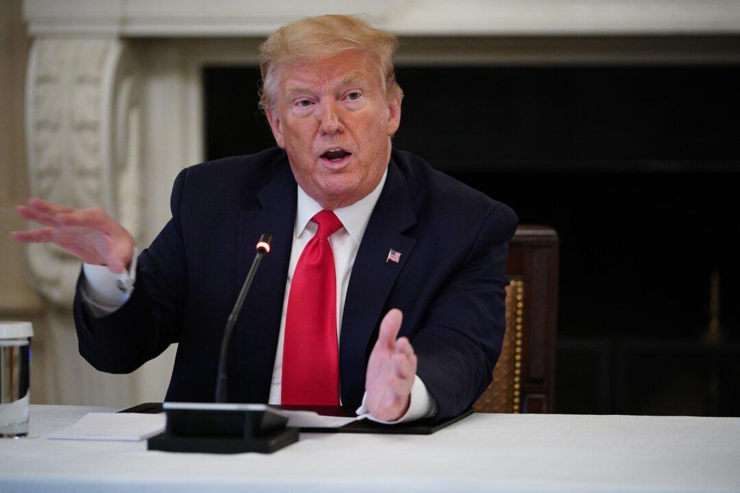 Trump Says White House Won’t Extend Social Distancing Guidelines