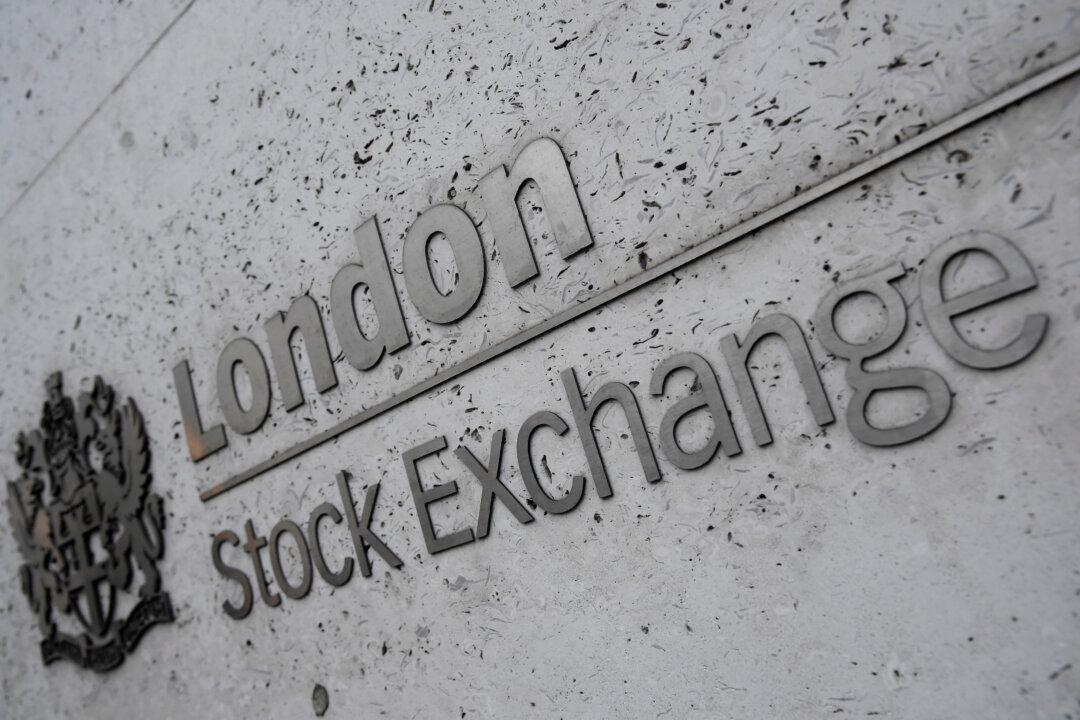 China Quietly Raised $1.8 Billion on London Stock Exchange, More Planned