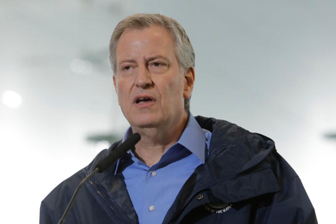 NYC Schools Won’t Reopen Unless Daily Infection Rate Is Below 3 Percent, de Blasio Says