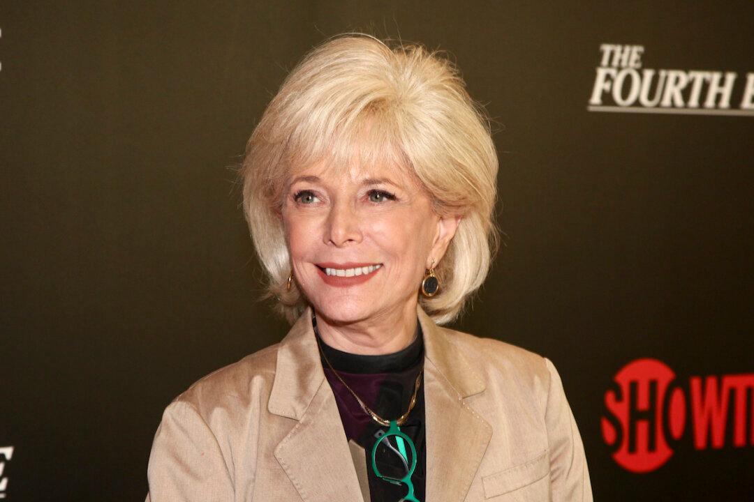 ‘60 Minutes’ Correspondent Stahl Says She Fought CCP Virus