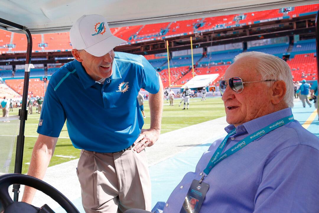 Former Miami Dolphins Coach Don Shula Dies at Age 90
