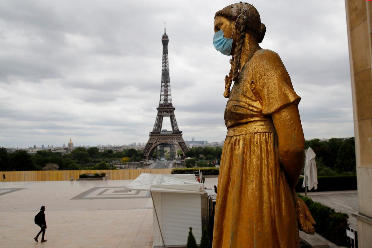 France Requires COVID Pass for Eiffel Tower and Tourist Venues