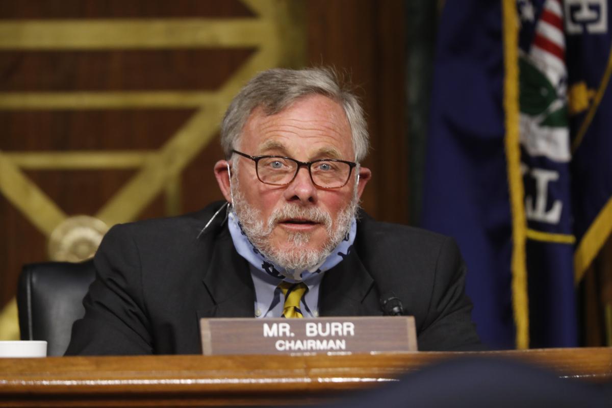 Intel Chairman Says He'll Vote for Trump’s DNI Pick