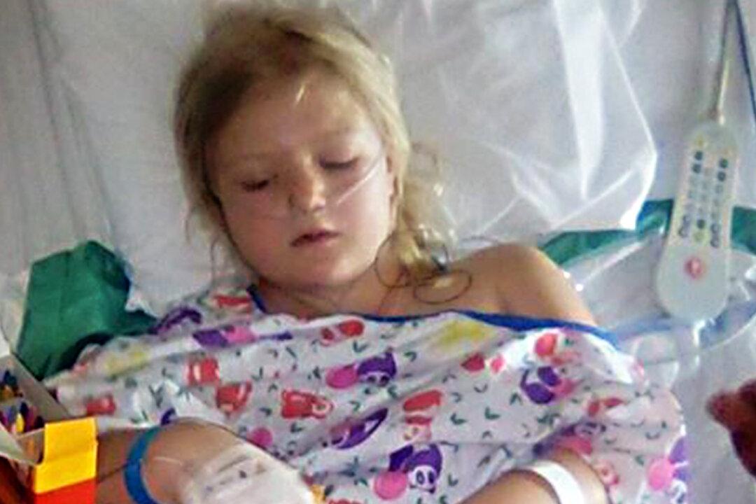 Mom Warns: Young Daughter’s Abdomen Sliced Open by Seatbelt, Because She Wasn’t in Childseat