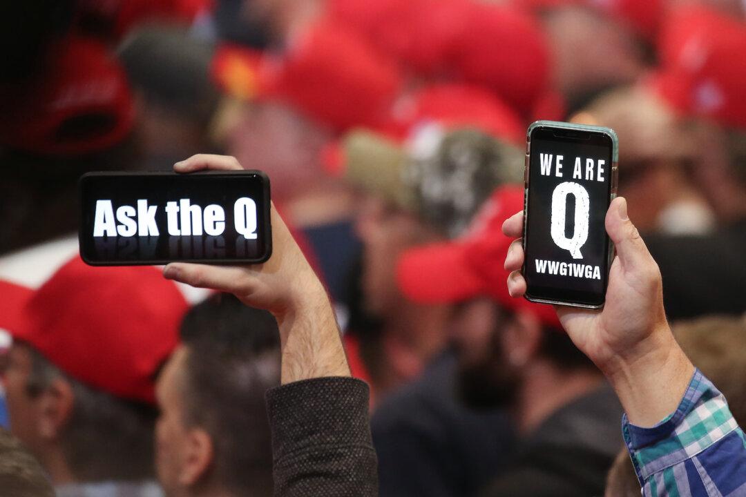 House Lawmakers Launch Bipartisan Bid to Condemn QAnon
