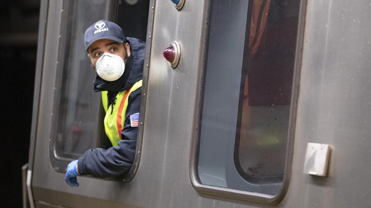 CDC Updates Guidance on Ending Home Isolation as Lockdowns Ease