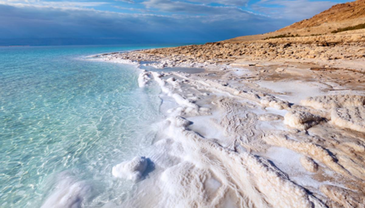 Artist Submerges Dress in the Dead Sea to Create Spectacular Salt-Covered Wedding Gown
