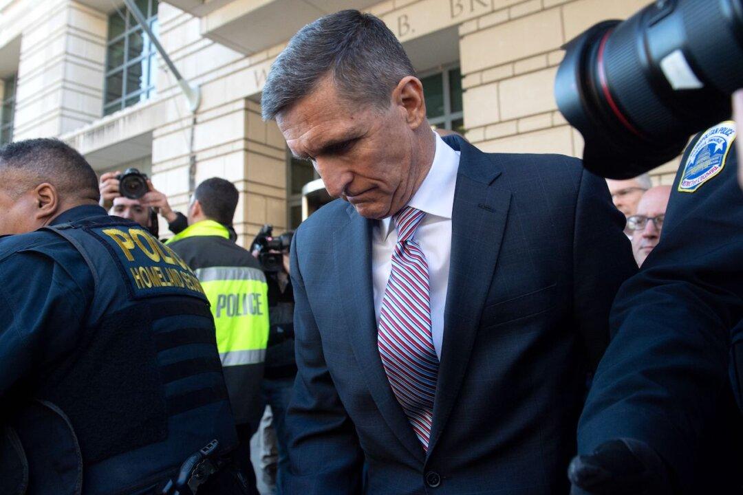 Judge Delays Request to Dismiss Flynn Case, Could Allow Outsiders to Weigh In