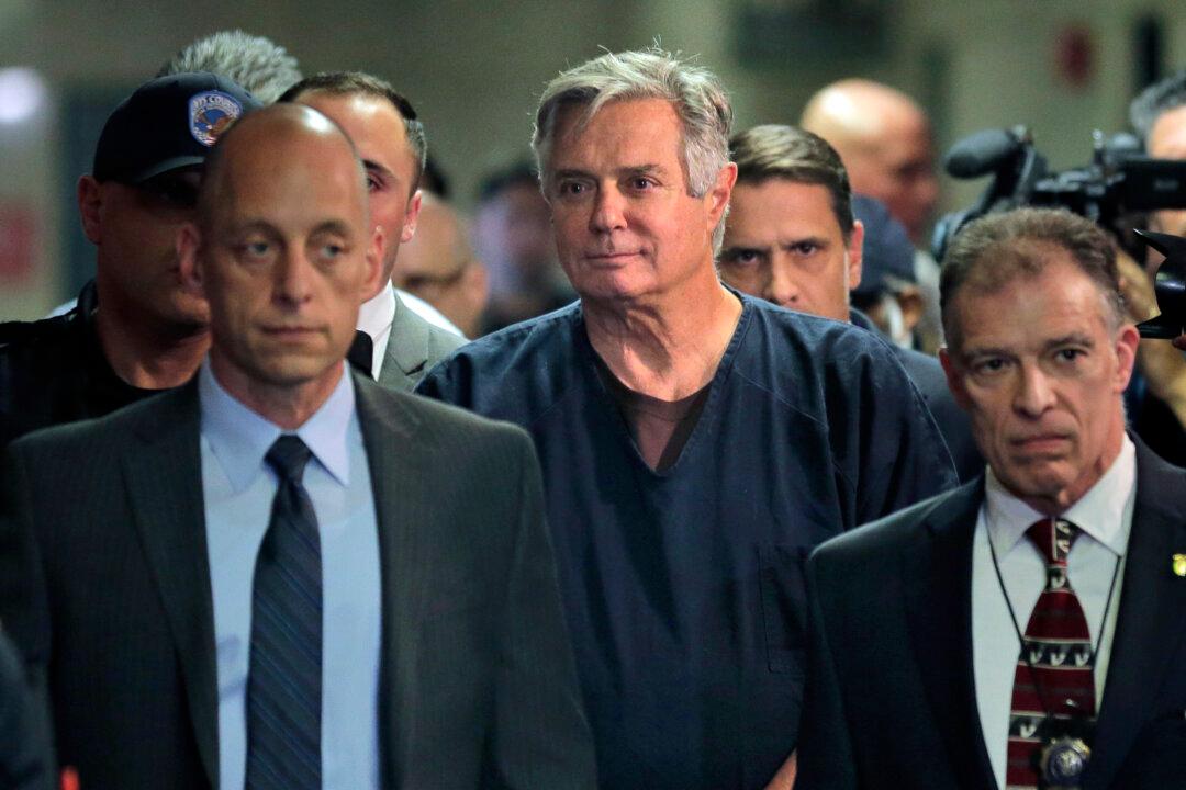 Former Trump Campaign Chairman Paul Manafort Released From Prison Amid Virus Concerns